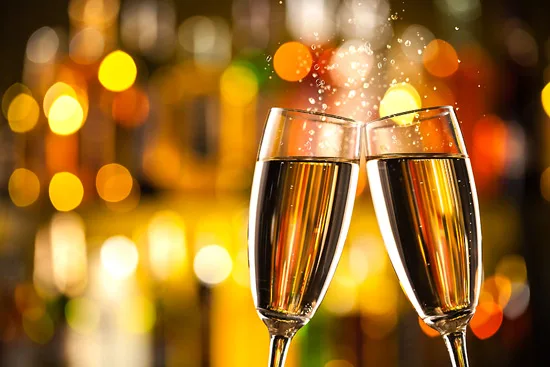 大人数貸切に最適な飲み放題コース！ドリンクバーにてグラス交換制で提供させていただきます！
貸切は20人.30人40人までご利用可能です！