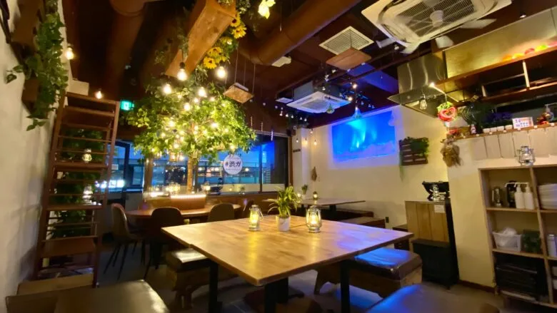 渋谷ガーデンスペース道玄坂店 夜内観1